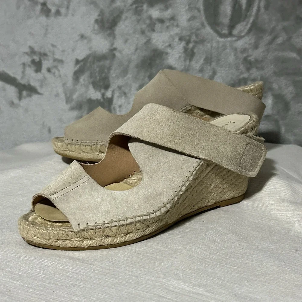 Bettye Muller Strappy Leather Espadrille Wedge Sandals Womens 7/37 Beige Coastal